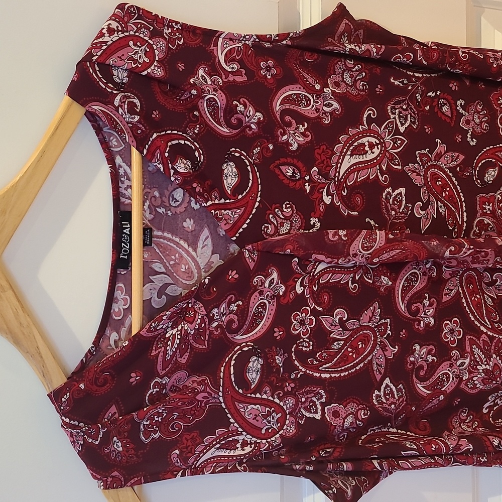 Roz & Ali sleeveless blouse
